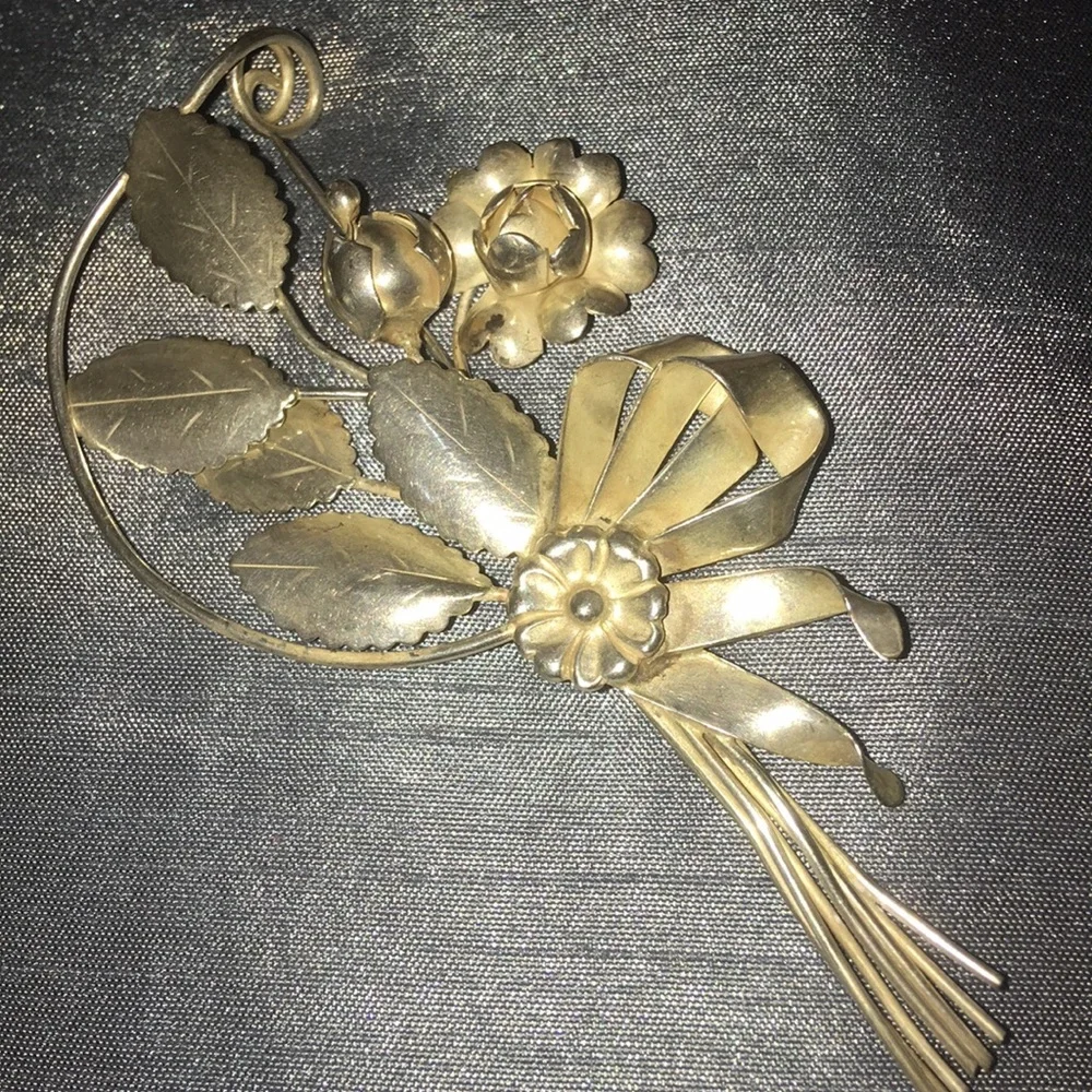4” Vintage sterling rose bouquet brooch large
